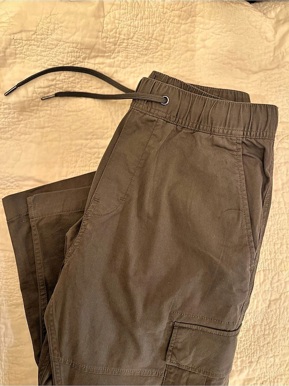 H&M Slim-Fit Cargo Pants in Grey | XS